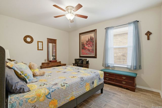 3302 RED FALLS RD, San Antonio, TX 78253