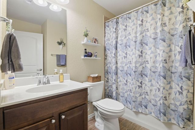 3302 RED FALLS RD, San Antonio, TX 78253