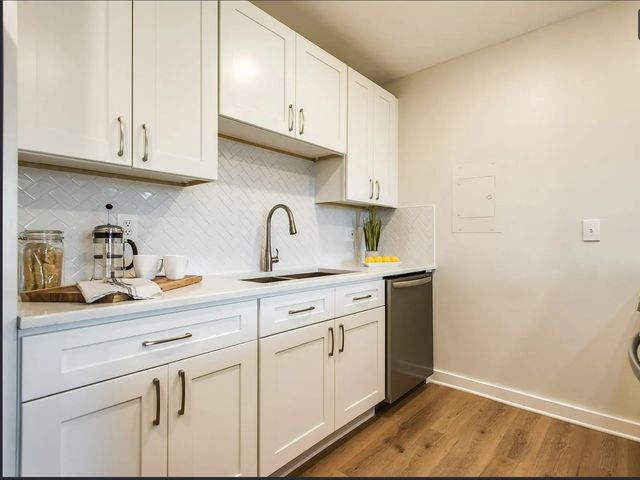 3600 Hillsboro Pike Apt D16, Nashville, TN 37215