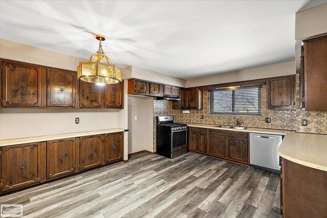 15781 Lorway Street, Clinton Township, MI 48038