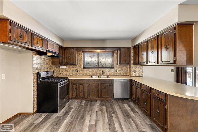 15781 Lorway Street, Clinton Township, MI 48038