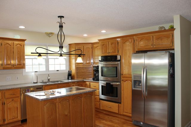 245 Braddie Cove, Paducah, KY 42001