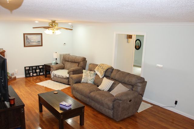245 Braddie Cove, Paducah, KY 42001