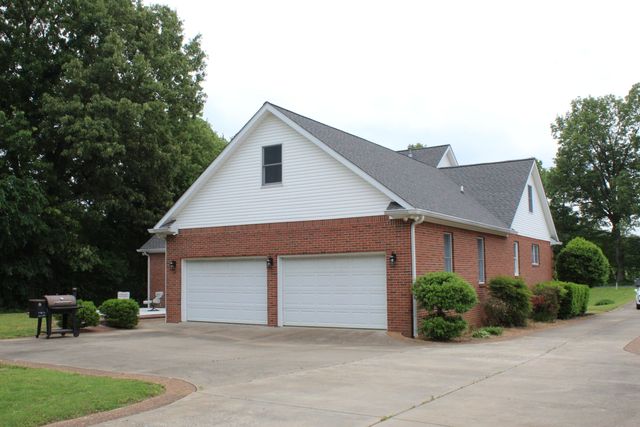 245 Braddie Cove, Paducah, KY 42001