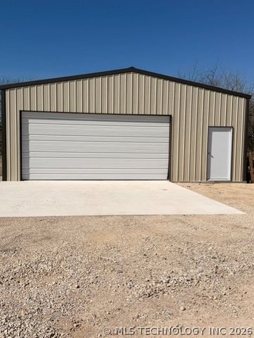 1997 Nichols Hills Road, Sulphur, OK 73086