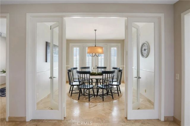 19076 Stonehurst, Huntington Beach, CA 92648