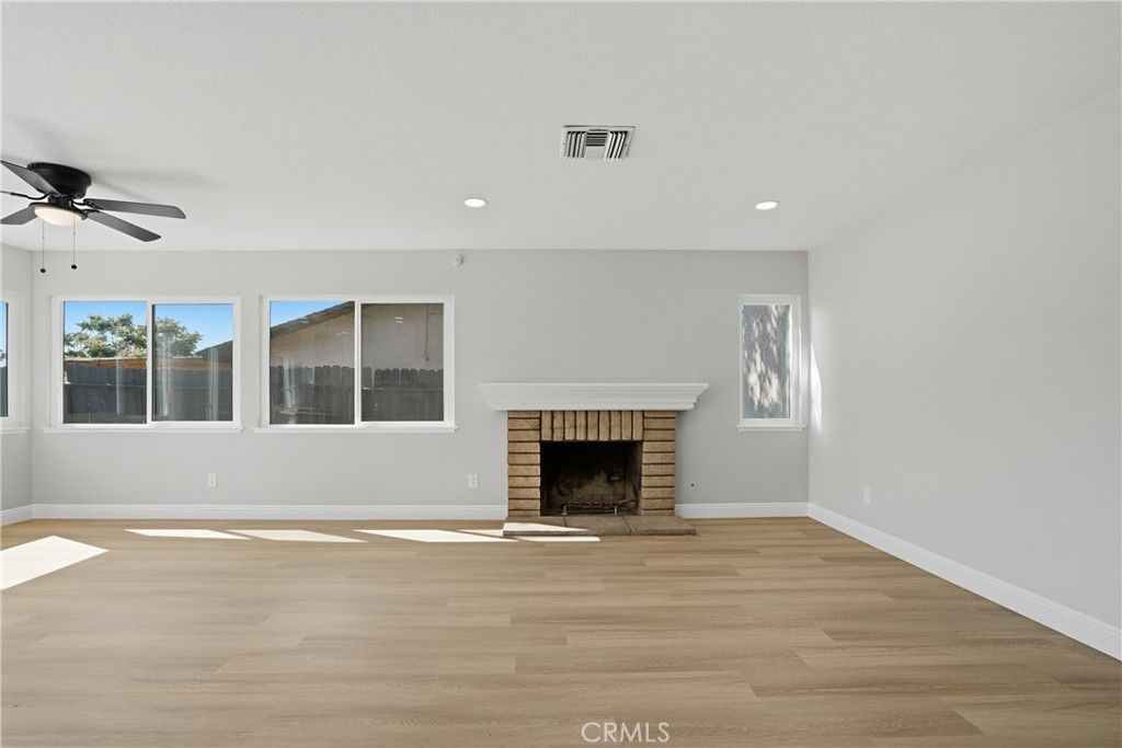 Image 10 of property listing at 2924 Louisiana Place, Riverside, CA 92506