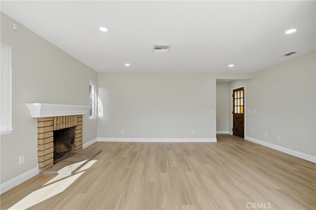 Image 16 of property listing at 2924 Louisiana Place, Riverside, CA 92506