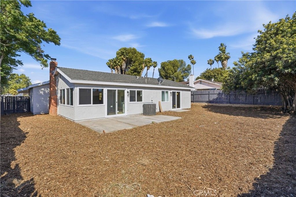 Image 40 of property listing at 2924 Louisiana Place, Riverside, CA 92506