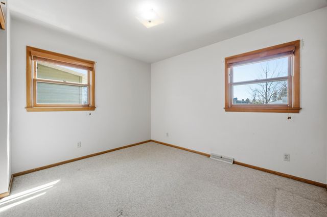526 Birch Lane S, Moorhead, MN 56560