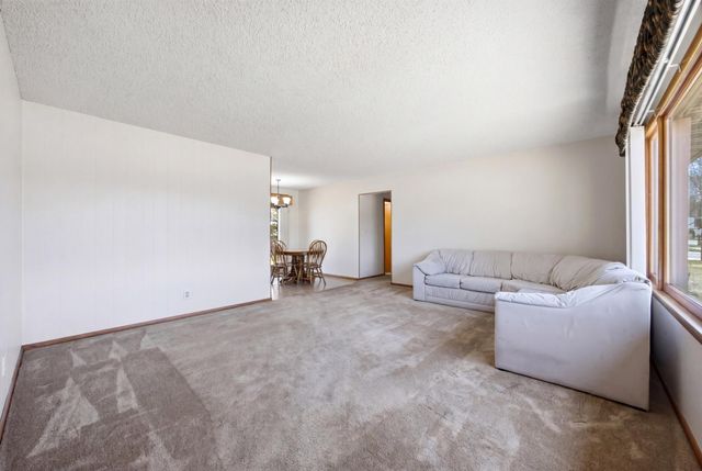 526 Birch Lane S, Moorhead, MN 56560