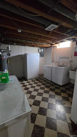 5202 Busch Avenue, Warren, MI 48091