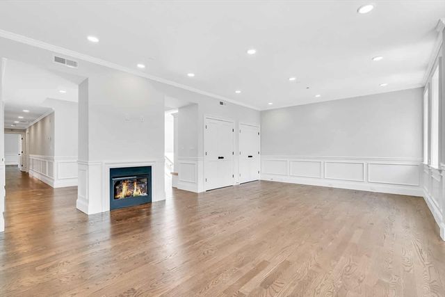 128 Longwood Ave 4, Brookline, MA 02446