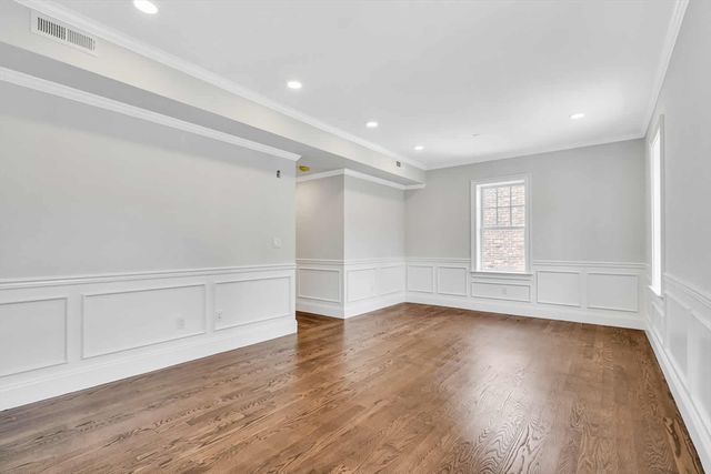 128 Longwood Ave 4, Brookline, MA 02446