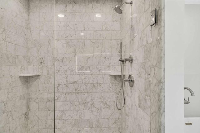 128 Longwood Ave 4, Brookline, MA 02446