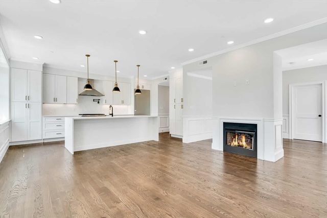 128 Longwood Ave 4, Brookline, MA 02446