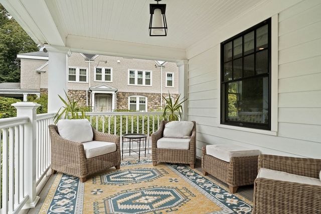 21 Elmwood Rd, Wellesley, MA 02481