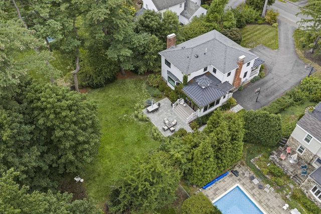 21 Elmwood Rd, Wellesley, MA 02481