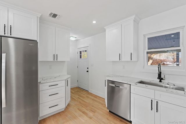 52 Rudolph Road, Modena, NY 12548