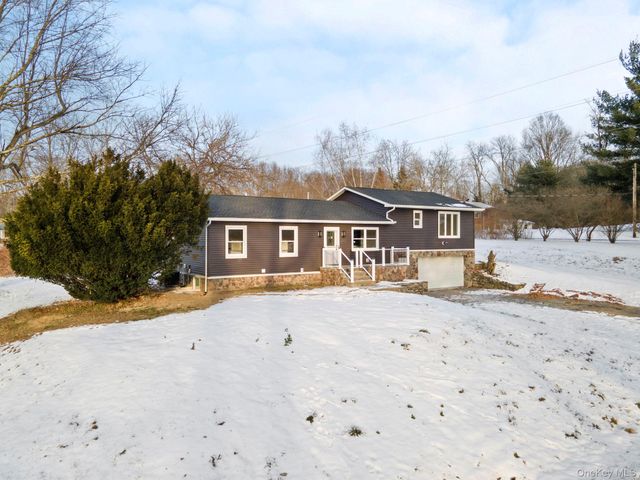 52 Rudolph Road, Modena, NY 12548