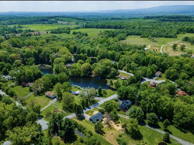 52 Rudolph Road, Modena, NY 12548