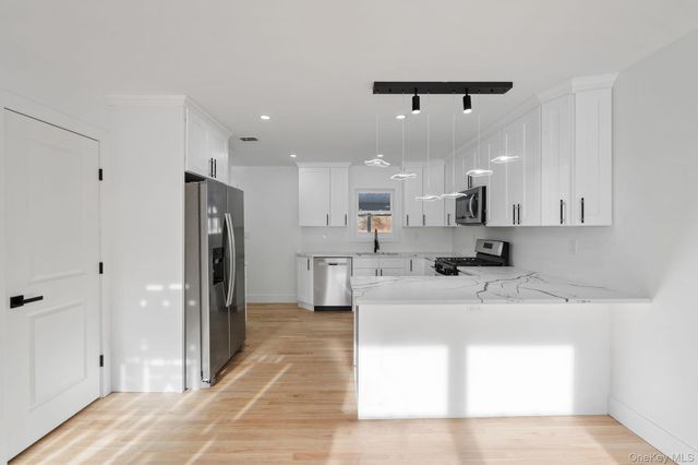 52 Rudolph Road, Modena, NY 12548