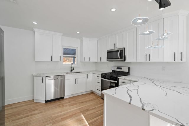 52 Rudolph Road, Modena, NY 12548