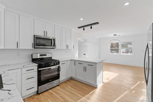 52 Rudolph Road, Modena, NY 12548