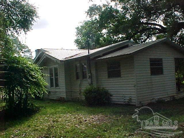 5115 Pike St, Milton, FL 32570