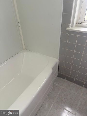 2828-2828 YORKSHIP, Camden, NJ 08104