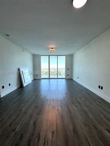 15051 Royal Oaks Ln 1403, North Miami, FL 33181