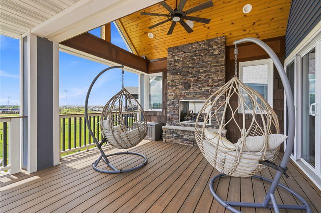 1515 Salm Drive, North Liberty, IA 52317