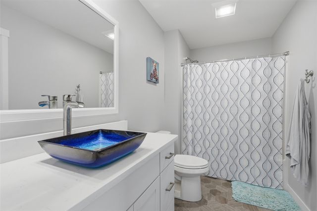 1515 Salm Drive, North Liberty, IA 52317