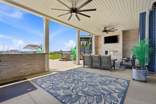 1515 Salm Drive, North Liberty, IA 52317