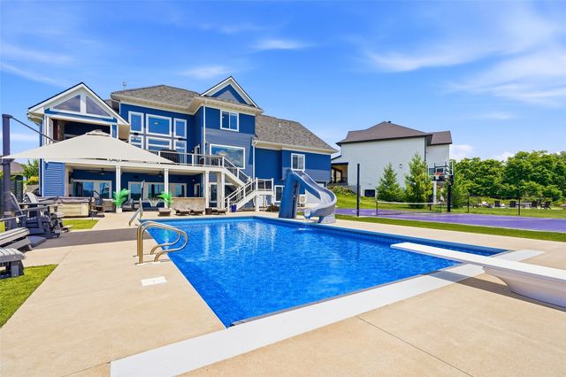 1515 Salm Drive, North Liberty, IA 52317