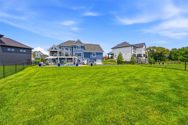 1515 Salm Drive, North Liberty, IA 52317
