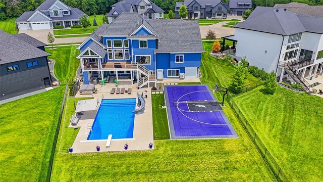 1515 Salm Drive, North Liberty, IA 52317
