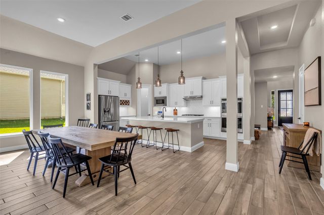 734 Satterwhite Farms Lane, Magnolia, TX 77354