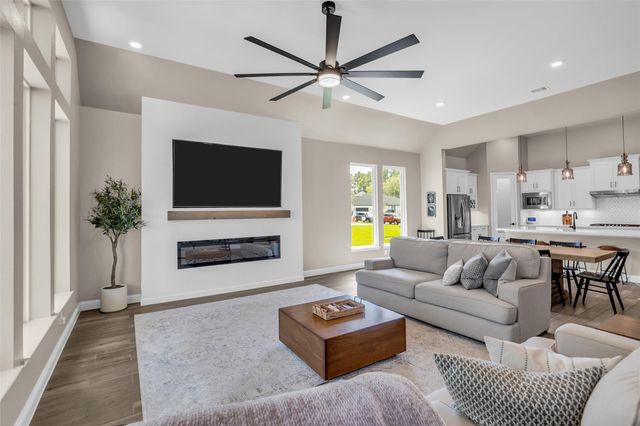 734 Satterwhite Farms Lane, Magnolia, TX 77354