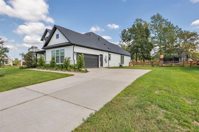 734 Satterwhite Farms Lane, Magnolia, TX 77354