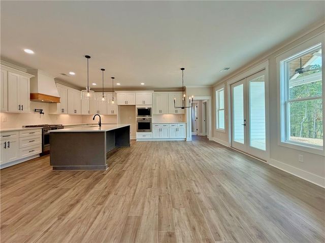 141 Palisade Drive, Rydal, GA 30171