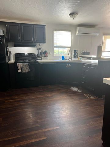 4000 Round Lake Road 106, Klamath Falls, OR 97601