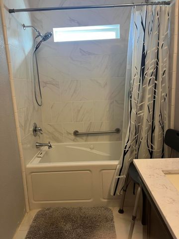 4000 Round Lake Road 106, Klamath Falls, OR 97601