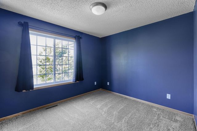 6778 Pine Crest Trail S, Cottage Grove, MN 55016