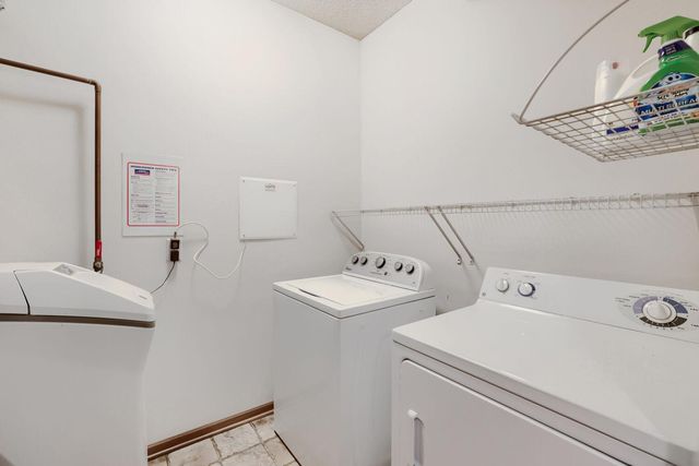 6778 Pine Crest Trail S, Cottage Grove, MN 55016
