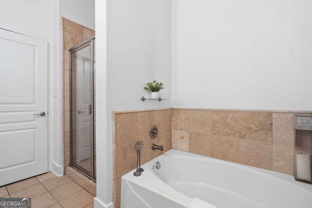 799 Hammond Drive 402, Atlanta, GA 30328