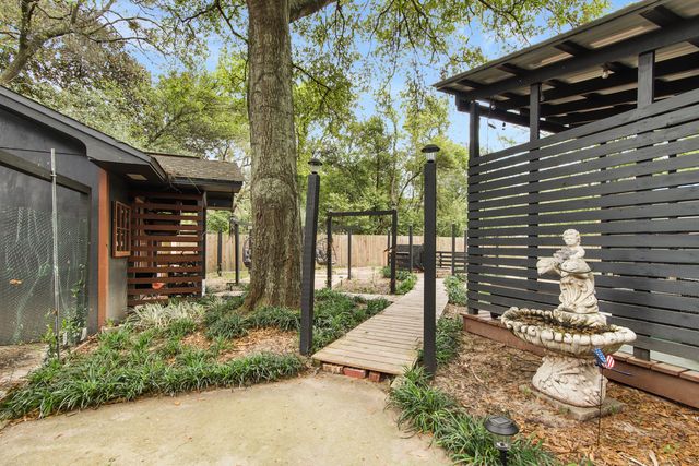 247 NE Highway Avenue, Fort Walton Beach, FL 32547