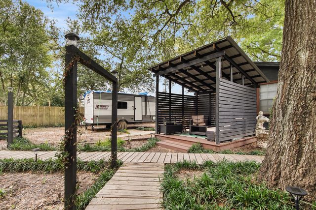 247 NE Highway Avenue, Fort Walton Beach, FL 32547