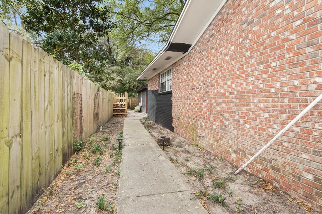 247 NE Highway Avenue, Fort Walton Beach, FL 32547