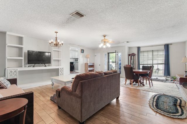 247 NE Highway Avenue, Fort Walton Beach, FL 32547